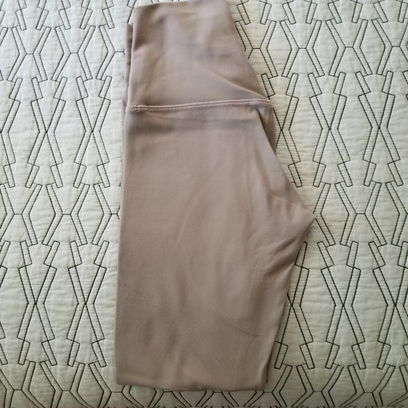 LULULEMON Carbon Dust SHR Align 28" Sz 2 - Picture 2 of 6